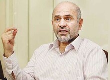  فرشاد مومنی: برنامه هفتم توسعه در حد شوخی است؛ نمی دانیم بخندیم یا بگرییم!/ تا بانک های خصوصی را متوقف نشوند مردم روی خوش نمی بینید