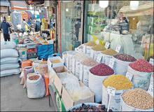 دبیر اتحادیه بنکداران خبر داد: افزایش ۶۰ درصدی قیمت رب گوجه فرنگی در۸ ماه