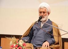 مدیر مدرسه علمیه اباصالح: تعرض دشمنان به رهبری محاربه با امام زمان است 