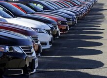 خودروها دپو شده‌اند/ قیمتها باید کاهش یابد