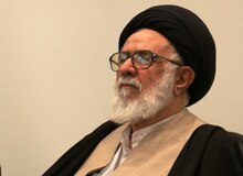 استاد دروس خارج حوزه علمیه قم:  دولت برای تبدیل نشدن مطالبات مردم به اعتراضات خیابانی چاره اندیشی کند/ مردم از مشکلات و گرانی‌ها ناراحت هستند