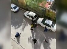 بازهم ویدئویی جنجالی از دعوا و کتک کاری چند دختر جوان در خیابان/FILM