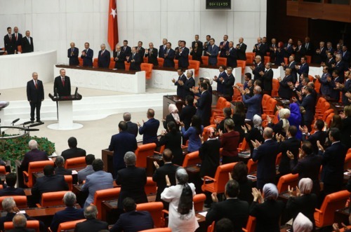 رجب طیب اردوغان حاکم مطلق ترکیه خواهد شد / تغییر در قانون اساسی ترکیه و حذف نخست وزیری + عکس