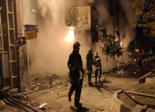 خبرگزاری فارس از قول یک آتشنشان: آشوبگران دست و پایم را گرفتند و مرا در آتش انداختند