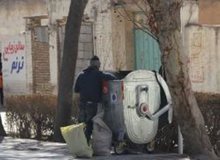 جمع آوری کنندگان زباله در حسین آباد ابهر باعث زیان سرمایه گذار پسماند شده اند