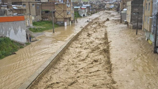 آخرین آمار جانباختگان سیل در کشور اعلام شد/تا کنون ۶۲ جسد به مراکز پزشکی قانونی کشور منتقل شده اند