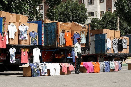 قاچاق پوشاک بیش از ۲.۵ میلیارد دلار است/ بازار را مفت و مجانی به خارجی‌ها دادیم
