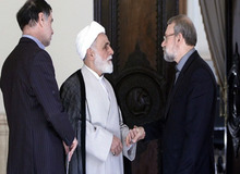 جوانگرایی این بار جناح راست را به سمت "تندروی" و جناح چپ را به سمت سوی" انفعال "پیش برد /چرا علی لاریجانی و محمد رضا باهنر از لیدری اصولگرایان و عبدالله نوری و عارف از لیدری اصلاح طلبان کنار گذاشته شدند؟