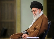  فتوای آیت الله خامنه ای درباره پوشیدن لباس جنس مخالف