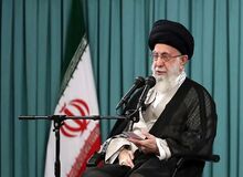 آیت الله خامنه ای: شایعات درباره ارسال با واسطه پیغام از طرف ایران به آمریکا، دروغ محض است/ دولت ایالات متحده شایسته ارتباط و همکاری با جمهوری اسلامی نیست