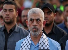 بلومبرگ: اسرائیل در ازای آزادی گروگان‌ها و دست کشیدن از کنترل بر نوار غزه، کریدوری امن به یحیی السنوار پیشنهاد داد