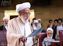 آیت‌الله جنتی: به رهبری گفتم سخنرانی‌های شما از بهترین عبادات است / چرا دروازه‌ها اینقدر باز است؟

