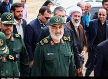 فرمانده سپاه: شرمنده مردم هستیم/ همه وجودمان را برای مردم فدا می‌کنیم
