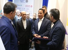بازدید رئیس گروه مالی گردشگری از نمایشگاه بین‌المللی گردشگری