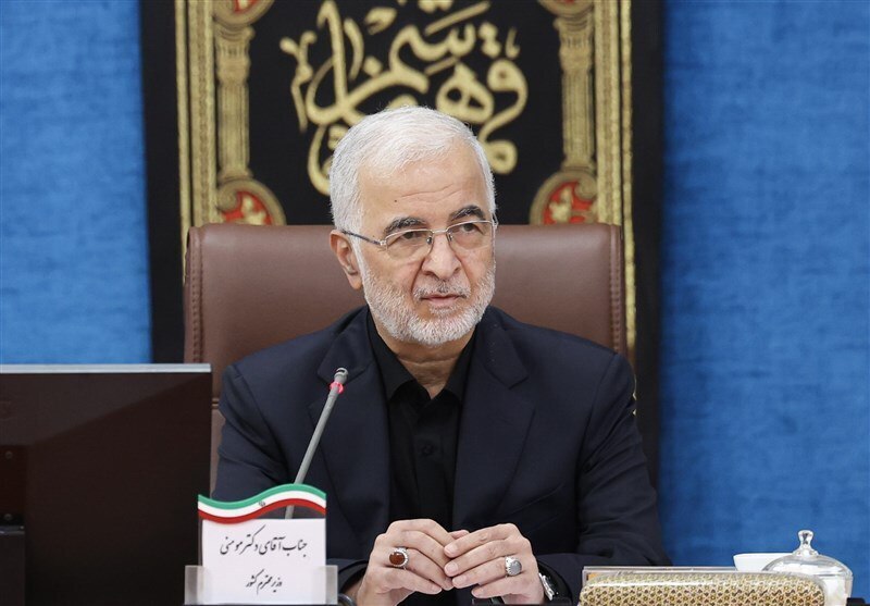 استانداران دولت اصولگرا تغییر نمی کنند!/وزیر کشور: استانداران با قوت و جدیت کار را ادامه دهند / یکی دو استاندار فعال اعلام کردند که آماده واگذاری مسئولیت هستند 