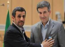 فعال سیاسی اصولگرا: بازداشت مشایی، هشداری به احمدی نژاد است که حواسش را جمع کند / تیم احمدی نژاد آخرین زورهایشان را دارند می زنند اما فایده ای ندارد