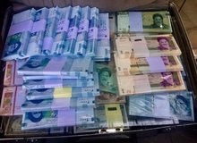 مستخدمین حسینی: دلیل بحرانی شدن بازار ارز چیست؟۹۰ درصد نقدینگی در اختیار ۱۰ درصد مردم است