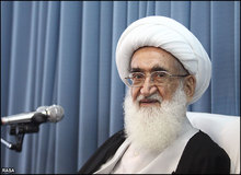 پیام انتخاباتی مهم آیت‌الله نوری‌همدانی به اصولگرایان؛ از خود گذشتگی کنید!