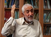 محمد غرضی: تفاوت امروز با زمان جنگ این است، که  جامعه ایران دیگر دولت را قبول ندارد/ دادن یارانه تورم زاست / رییسی از همه بهتر می‌داند گرفتاری مردم شدت گرفته است/ هر دولتی که روی کار بیاید به خاطر دخالت ارگان ها و نهادها نمی تواند کار کند 