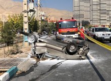 تصادف کامیون با ۱۴ خودرو در تهران + عکس