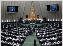قسم جلاله خوردن در صحن مجلس/ مگر نماینده‌تر هم داریم؟/ شوخی‌های لاریجانی با تعارفات آقای نماینده