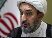 عضو مجلس خبرگان رهبری: باید کسی را انتخاب کنیم که نظریه ولایت‌فقیه را با جان و دل پذیرفته باشد/ ظریف باید از شرم «آب» می شد
