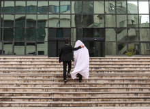 واکنش رئیس انجمن مددکاران اجتماعی ایران به اظهارات جنجالی نماینده مجلس درباره ازدواج دختران ایرانی با مسلمان دیگر کشورها / موسوی چلک: ترویج این تفکر خطرناک است