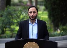 ببینید: لحظه بر هم خوردن جلسه سخنگوی دولت +فیلم