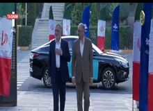 زاکانی با خودروی برقی وارد صدا وسیما شد