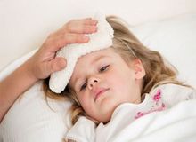 گرمازدگی در کودکان چه علائمی دارد و چه باید کرد؟