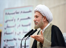 نماینده ولی فقیه در استان فارس: اشکالی ندارد با کافران شرقی که حاضر به معامله هستند؛ معامله کنیم/ آنچه امروز و در این ۳۲ سال در کشور انجام می‌شود، همان چیزی است که امام خمینی گفته/دشمنان در صدد ضربه زدن به مقام معظم رهبری هستند