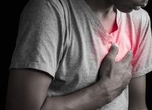 چرا صبح‌ها ضربان قلبمان بالاست؟/ ۳ علت تپش قلب شدید بعد از خواب