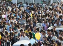 انتقاد روزنامه جمهوری اسلامی از برگزاری جشن ۱۰کیلومتری در روز عیدغدیر/ برای یک کار مستحب، رفتارهای حرام صورت گرفت
