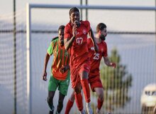 استقلال خوزستان مستندات انتقال پر حاشیه بیفوما به پرسپولیس را ارائه داد