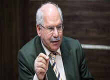 در 6 ماهه اول سال 98 فشار تحریم‌ها بر مردم بیشتر می‌شود/ سوءمدیریت‌ها را گردن تحریم‌ها انداختیم