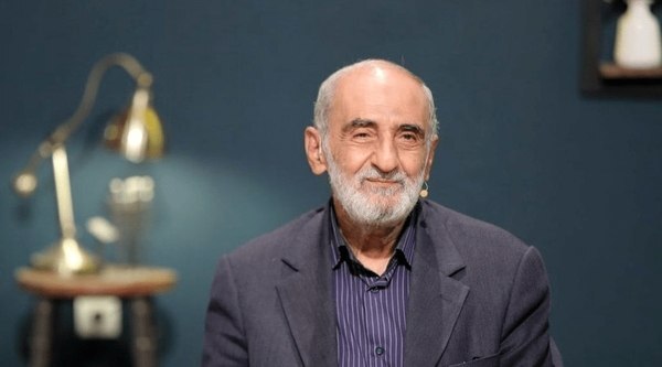 حسین شریعتمداری: برخورد با دلالان و صرافان را به فرشته‌های زمینی یعنی بسیجیان سپرده شود