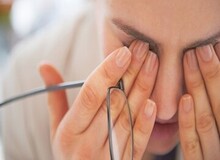 ۱۰ علامت هشداردهنده پارکینسون که با احساس آن حتما به پزشک مراجعه کنید