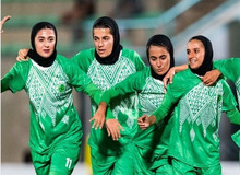 ادعای عجیب اردن درباره تیم ملی فوتبال زنان ایران/ یک مَرد در تیم زنان حضور داشت
