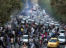 توصیه ۱۴ بندی روزنامه جمهوری اسلامی برای پایان اعتراضات: گشت ارشاد را تعطیل کنید/ زندانیان سیاسی را آزاد کنید/ دروغ نگویید/ کمتر حرف بزنید..