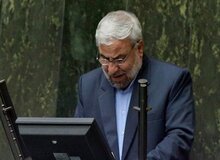 اعتراض یک نماینده به «کشف حجاب» در جامعه و جشنواره فیلم فجر/ راستی: تا کی باید شاهد دهن کجی مجریان صداوسیما و هنرپیشه ها به خون شهدا باشیم؟
