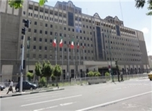 تجمع سهامداران پدیده مقابل مجلس در سرما