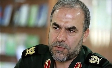 کنایه معاون سیاسی سپاه به طرفداران مذاکره: برخی در داخل دچار خودتحقیری شده‌اند و بزرگی ملت ایران را نمی‌بینند/ برای برخی در داخل، شکست آمریکا تلخ‌تر از خود آمریکایی‌هاست