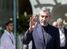 علی باقری عازم بغداد شد