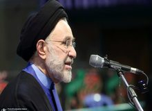 سید محمد خاتمی:چرا باید این طور تلقی شود که روحانیت نسبت به محرومیت زنان از حقوقشان بی تفاوت است/ فضایی که انقلاب ما در آن به وجود آمد، فضای چپ زده بود