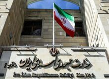 باکو،۴ دیپلمات ایرانی را عنصر نامطلوب اعلام کرد و به آنها ۴۸ ساعت برای خروج از کشور مهلت داد 