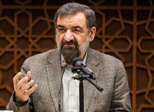 محسن رضایی: ۳ سال است که حتی نفت خود را به صورت قاچاق می فروشیم/ زاگرس نشینان و بختیاری‌ها باید علیه آمریکا قیام کنند