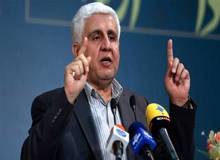 اولین واکنش فرهاد به اخراج زیباکلام : او را اخراج نکردیم؛ گفتیم چرا از دو جا حقوق می‌گیرد!

