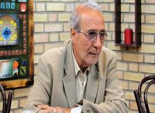 قربان اوغلی، دیپلمات سابق: پایان بخشیدن به جنگ یمن، احتمالا یکی از شروط عربستان در توافق است/عربستان در موضوع توافق هسته‌ای با ایران مخالف است