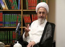 آیت الله سبحانی: عده ای از طلاب به خاطر مشکلات معیشتی در فکر انصراف از حوزه هستند