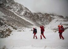 حادثه برای کوهنوردان در علم‌کوه / یک نفر فوت کرد / اعزام هلی کوپتر به منطقه